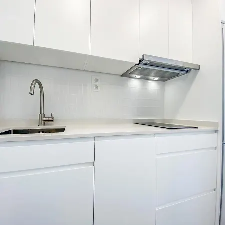 Apartment Wifi, Terraza, Piscina Y Acceso Privado A La Playa Torremolinos
