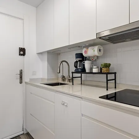 Moderno Estudio En Santa Clara * Torremolinos