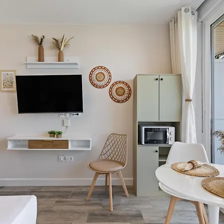 Moderno Estudio En Santa Clara * Torremolinos